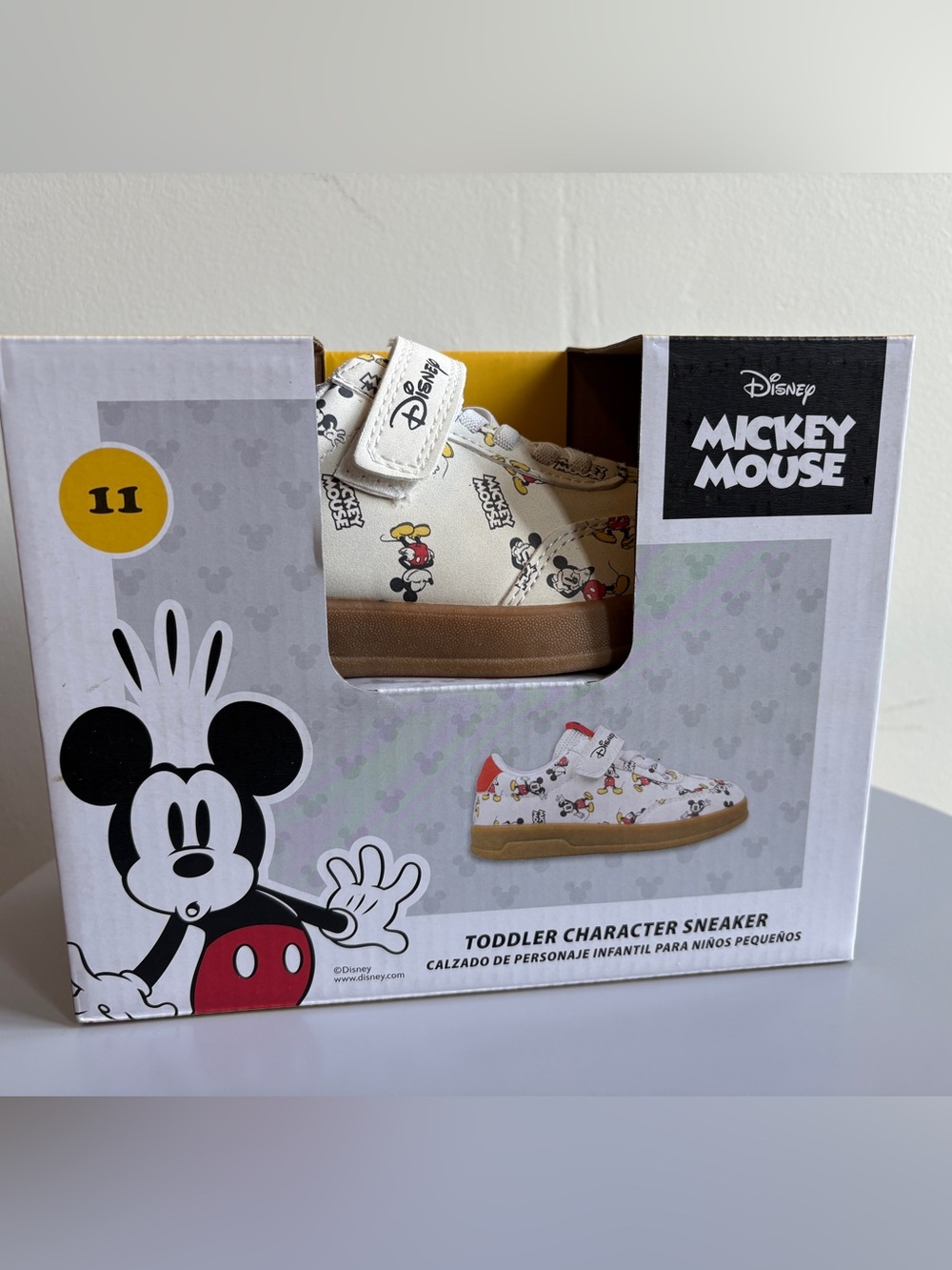 Disney Toddler Mickey Mouse Sneaker, New With Tags. Size 11. Unisex - Picture 1 of 4